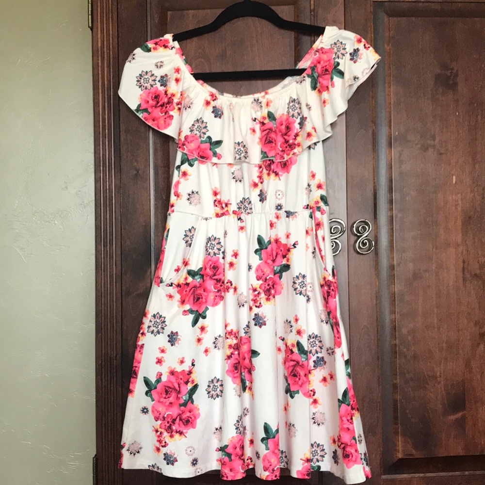 Girls floral dress